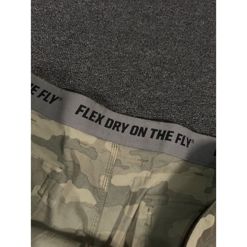 Duluth Trading Flex Dry On The Fly Relaxed Fit Cargo Pants Green Camo Men 44x32 - Picture 4 of 10